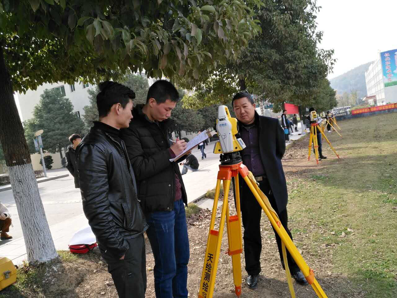 1512983307642041668.jpg 4.jpg